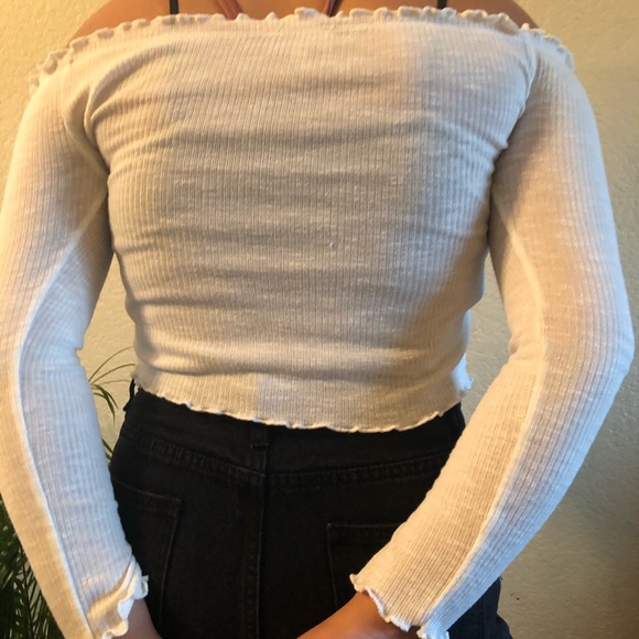 White buttoned crop top - Picture 3 of 3